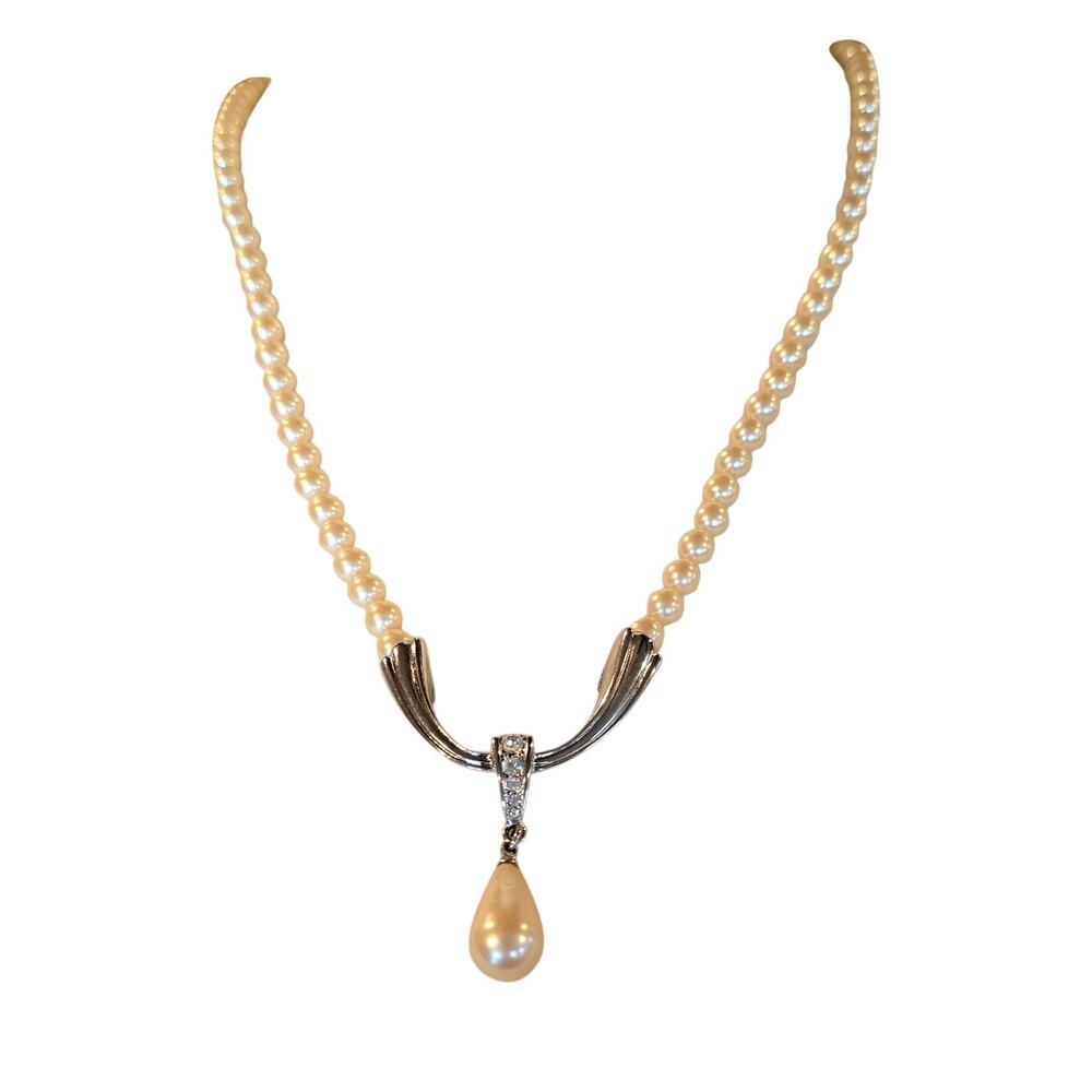 Necklace Monet Cream Imitation Pearl Beaded Teardrop Rhinestone 22" SKU 2982